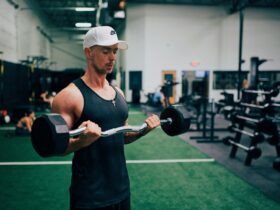 Az 5 leghatékonyabb gyakorlat bicepsz edzéstervhez