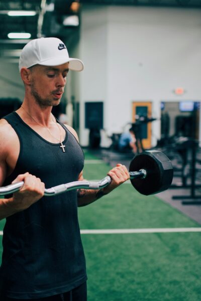 Az 5 leghatékonyabb gyakorlat bicepsz edzéstervhez