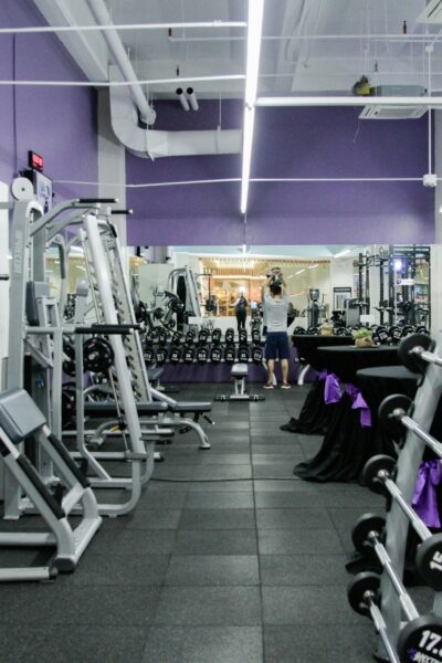 Gépek, vagy szabad súly?