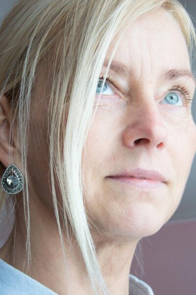 Néha akkor is fáradtnak tűnünk, mikor valójában kipihentek vagyunk, ilyen a csalóka tükörkép.